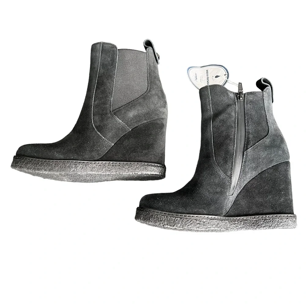 VANELI JABEL Women’s Black Suede Water Resistant Wedge Ankle Boot Size 8N